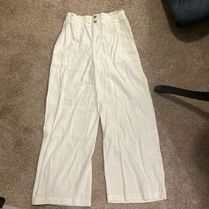 INC White Wideleg pant w gold buttons NWT